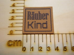 Kunstlederlabel "Räuberkind"