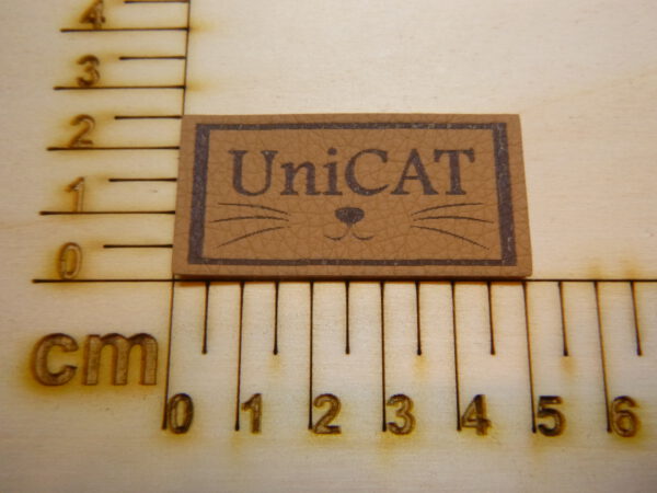 Kunstlederlabel "UniCat"