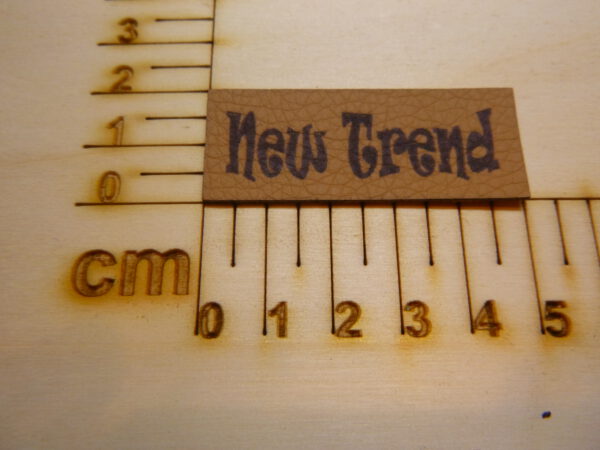 Kunstlederlabel "New Trend"