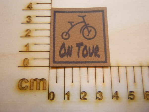 Kunstlederlabel "On Tour"