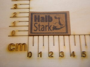 Kunstlederlabel "Halb Stark"