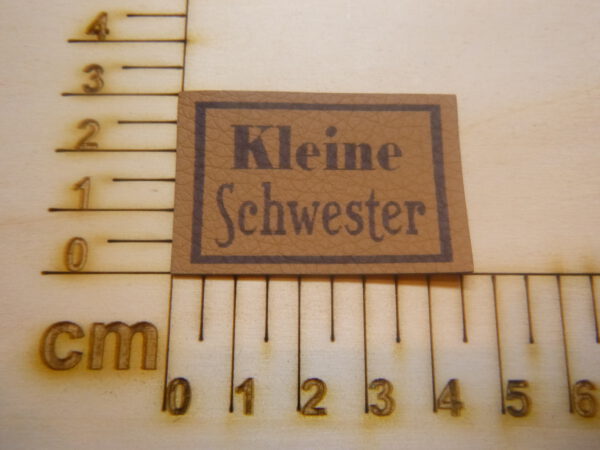 Kunstlederlabel "Kleine Schwester"