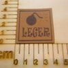 Kunstlederlabel "Bomben-Leger"