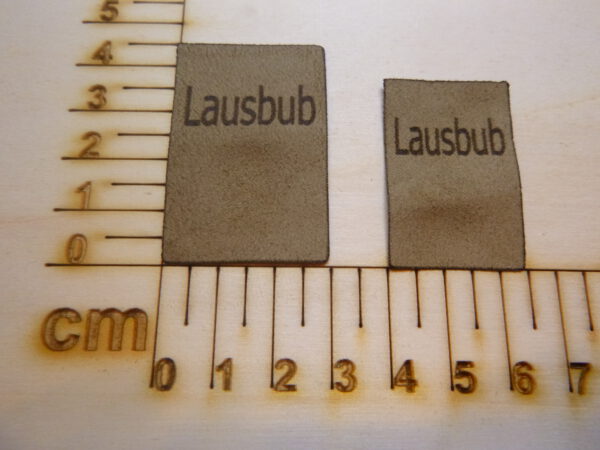 Nahtlabel "Lausbub"